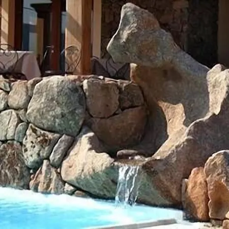 Gustui Maris Hotell 4*