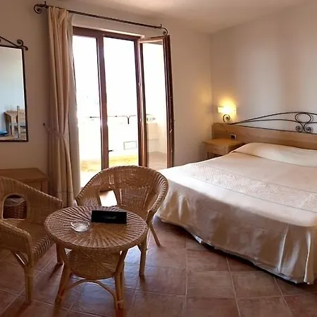 Hotel Gustui Maris 4*