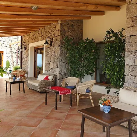 Ξενοδοχείο Gustui Maris Cala Gonone