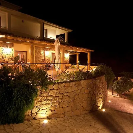 Gustui Maris 4* Cala Gonone