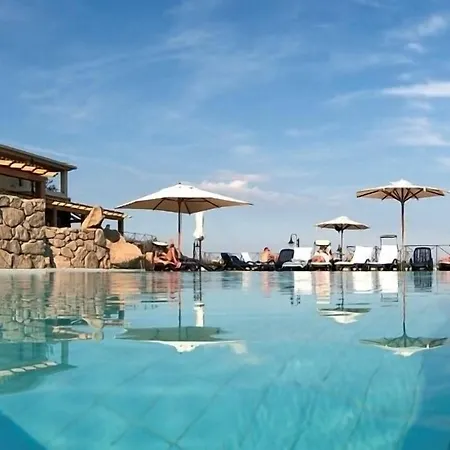 Gustui Maris Szálloda 4*