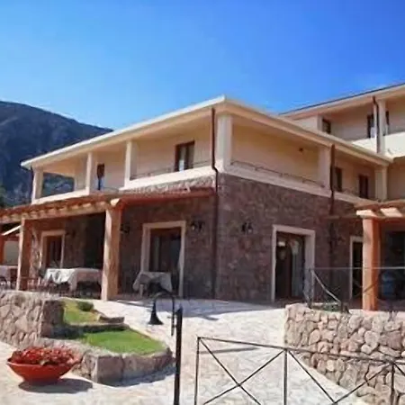 Hotel Gustui Maris 4*