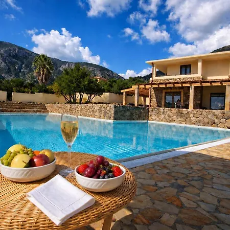 Gustui Maris Hotel