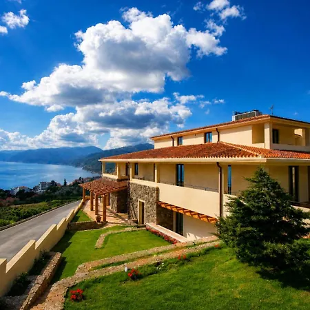 Gustui Maris Hotel