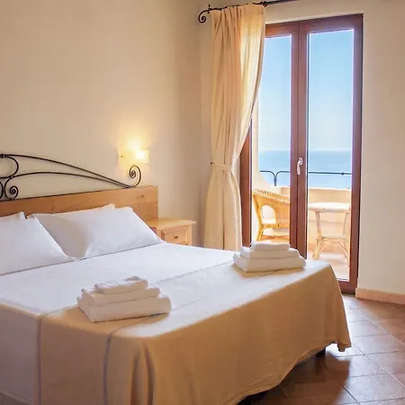 Gustui Maris Cala Gonone