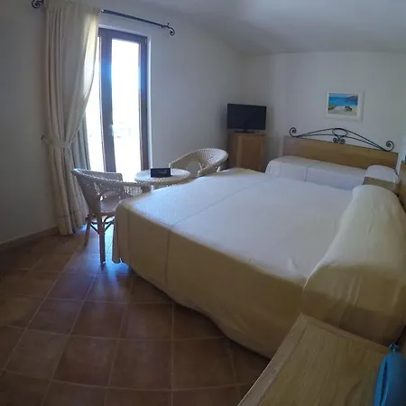 Hotel Gustui Maris Cala Gonone