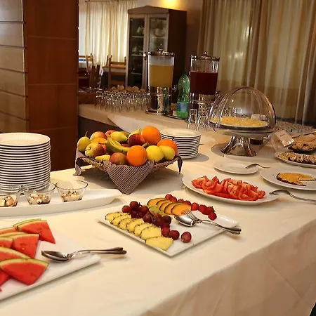 Gustui Maris Hotel 4*