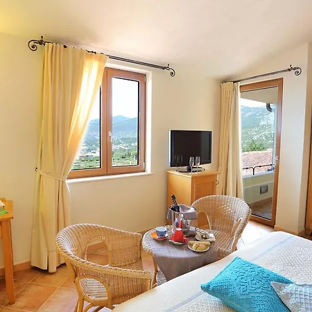 Gustui Maris Hotel 4*