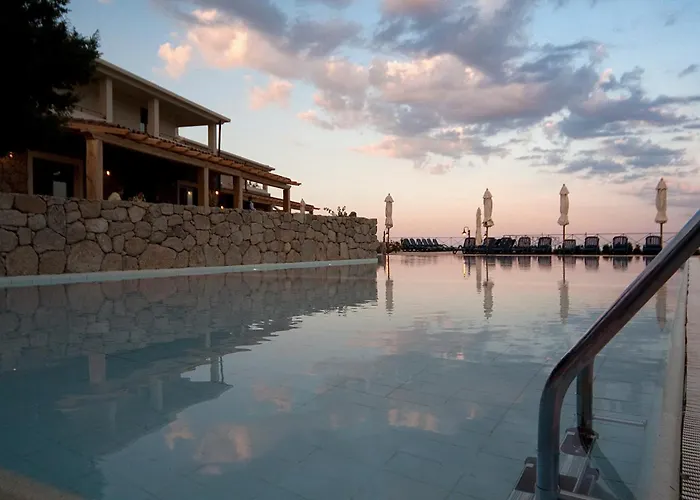 Szálloda Gustui Maris 4*