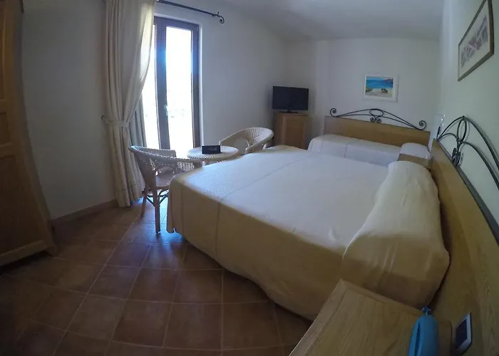 Szálloda Gustui Maris Cala Gonone