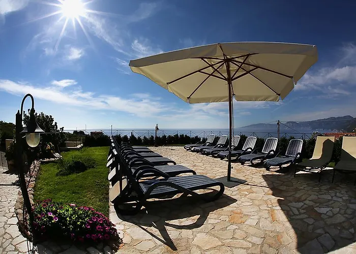 Szálloda Gustui Maris