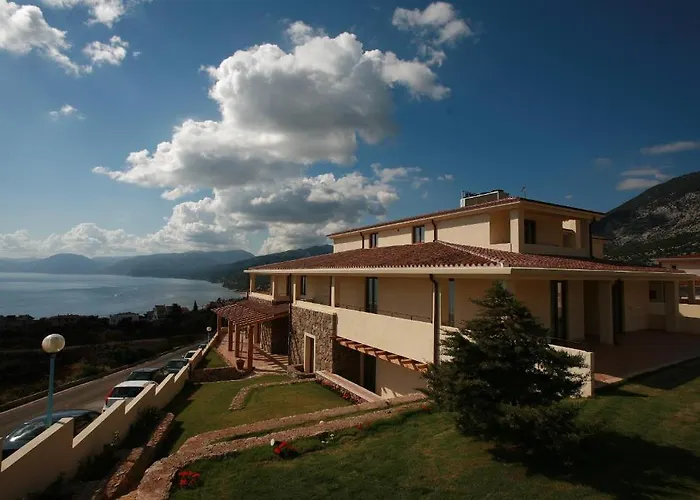 Hotel Gustui Maris 4*